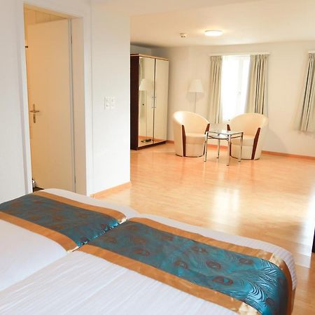 Swiss Hotel La Couronne Avenches Exterior photo